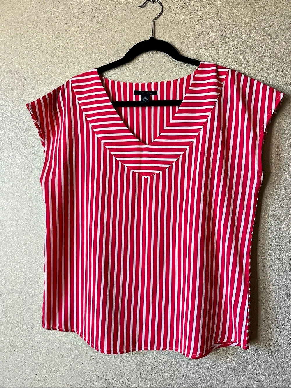 Tommy Hilfiger Striped Short Sleeve Blouse in Pink & White Size Medium